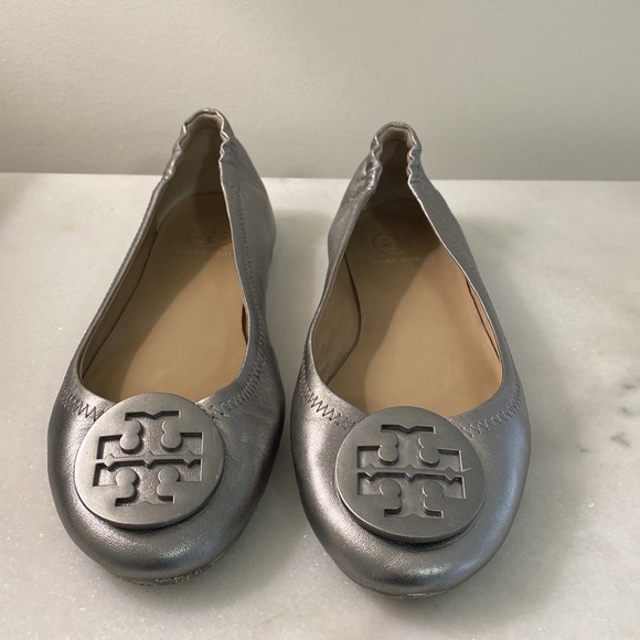 Tory Burch Metallic Minnie Travel Ballet Flat - Size 6 - Picture 6 of 14